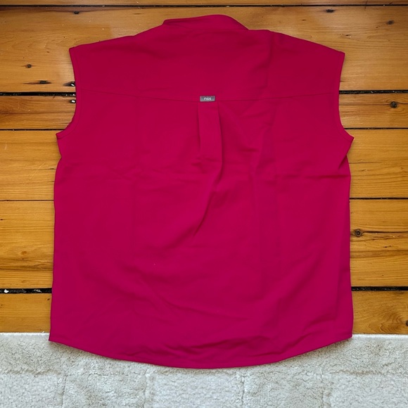 Figs Rafaela Scrub Top 🩷 - Picture 3 of 4